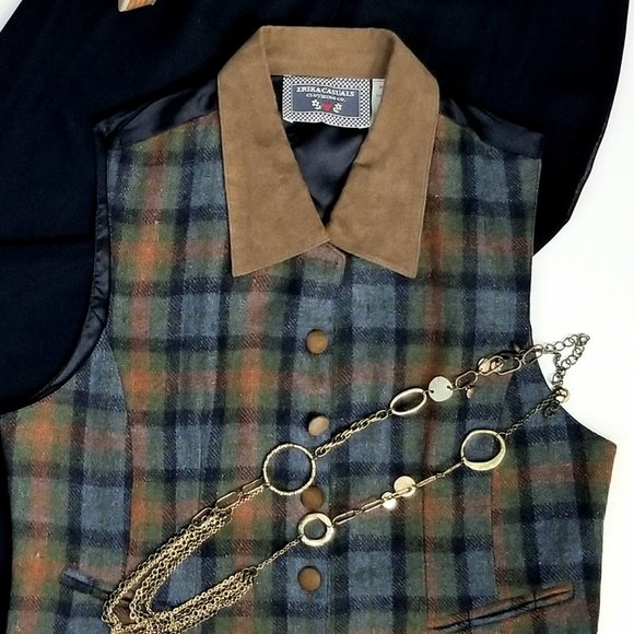 FIND THESE BEAUTIES & SO MUCH MORE IN MY CLOSET! - Picture 2 of 5